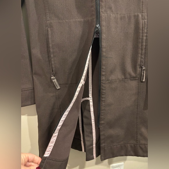 Lululemon Jacket - Picture 5 of 8